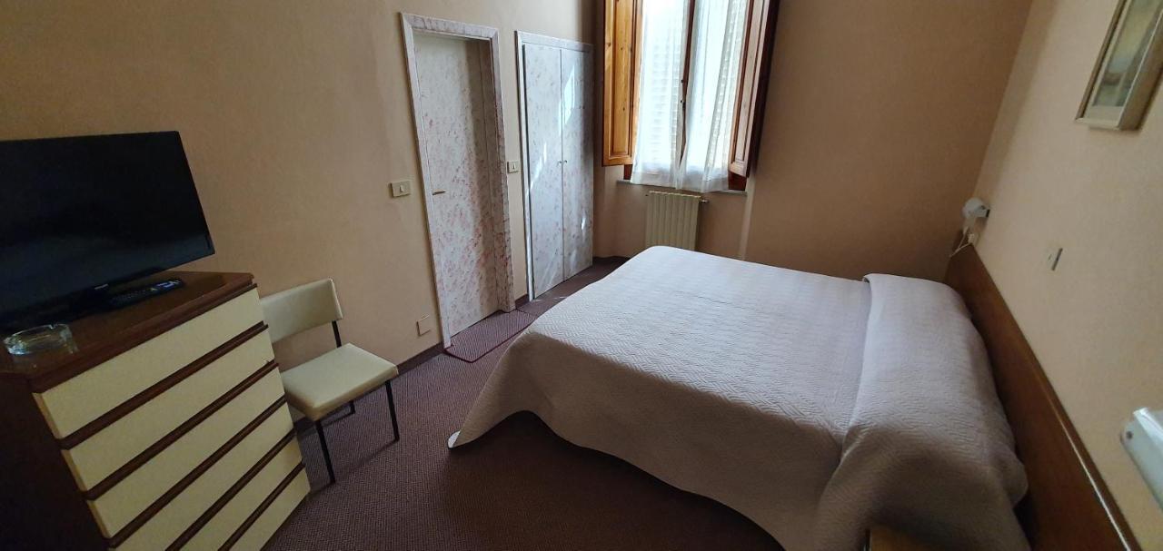 Hotel Giovanna Монтекатини-Терме Экстерьер фото