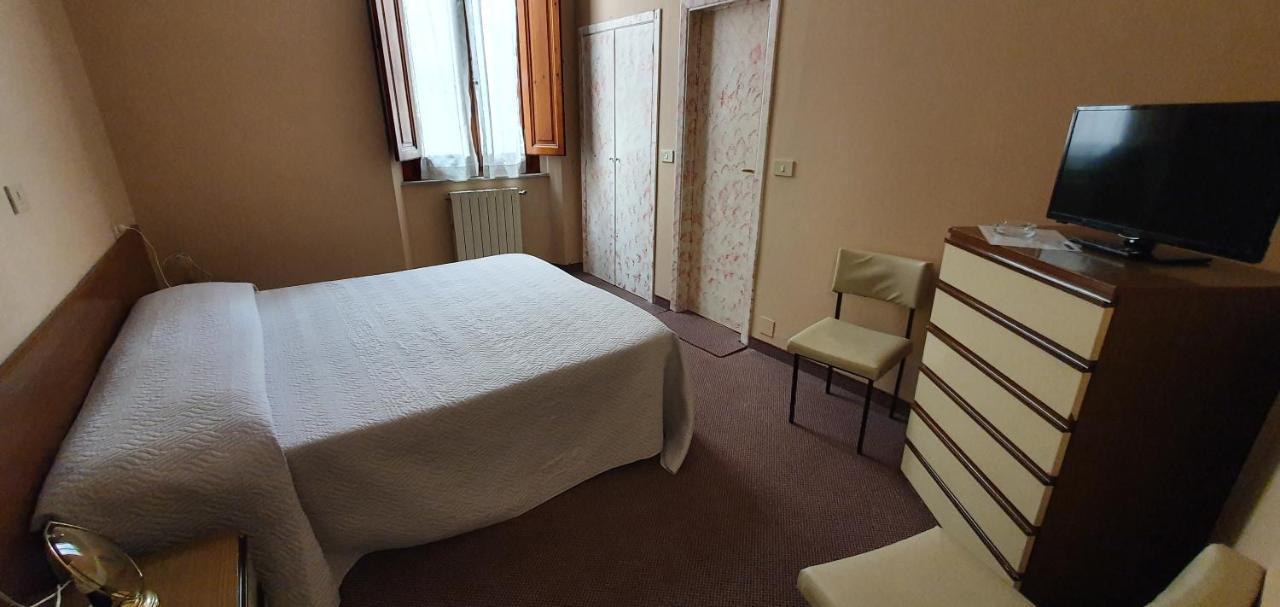Hotel Giovanna Монтекатини-Терме Экстерьер фото