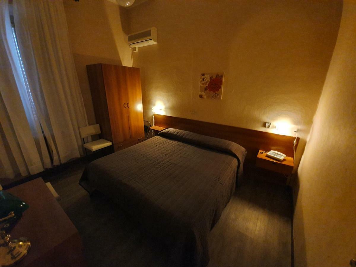 Hotel Giovanna Монтекатини-Терме Экстерьер фото