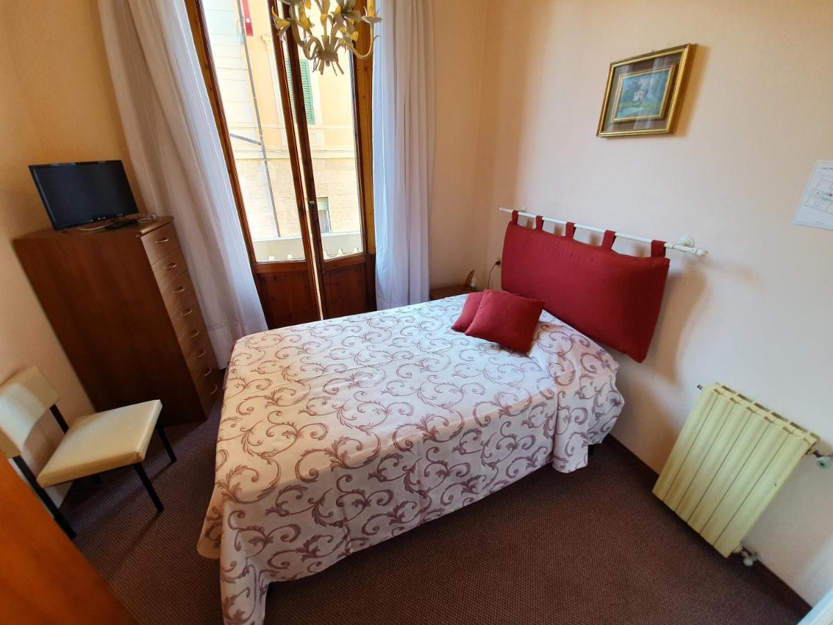 Hotel Giovanna Монтекатини-Терме Экстерьер фото